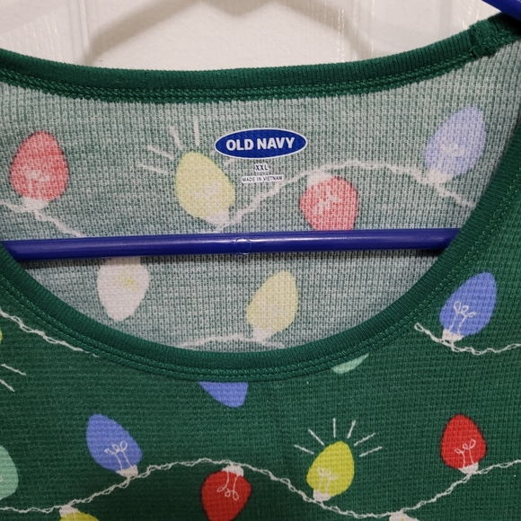 Holiday shirt - Picture 2 of 6